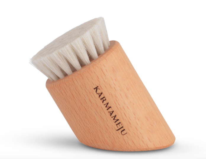 Karmameju-brush-face - Gimle Parfymeris blogg