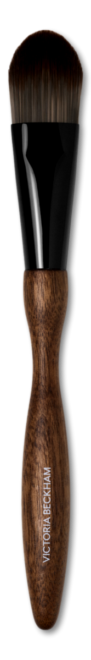 10. Victoria Beckham Flat Complexion Brush